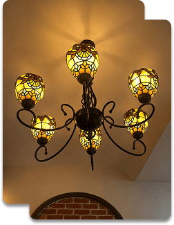 TIFFANY CHANDELIER